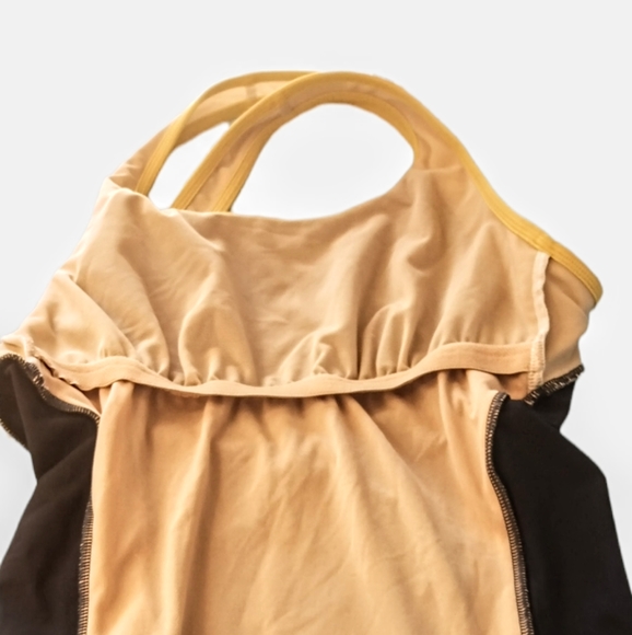 Land's End one piece bathing suit, navy, white, yellow trim. Size 6 - Picture 10 of 12